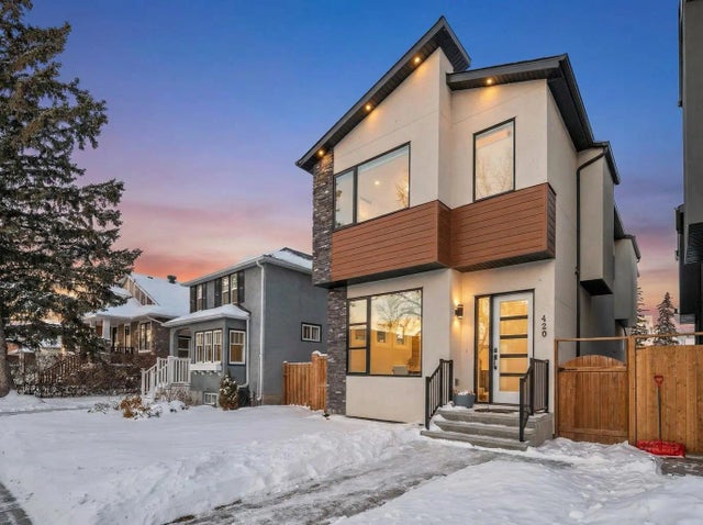 Real Estate Listing in Renfrew, Calgary
