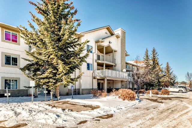 Real Estate Listing in Harvest Hills, Calgary