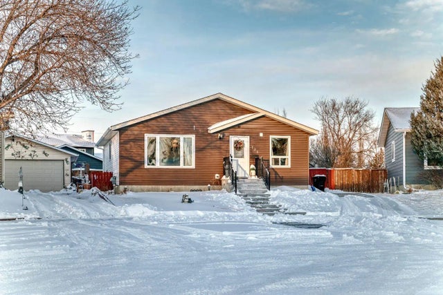 131 Huntstrom Drive Ne, Calgary