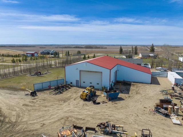 6-255077 Range Road 255  , Strathmore