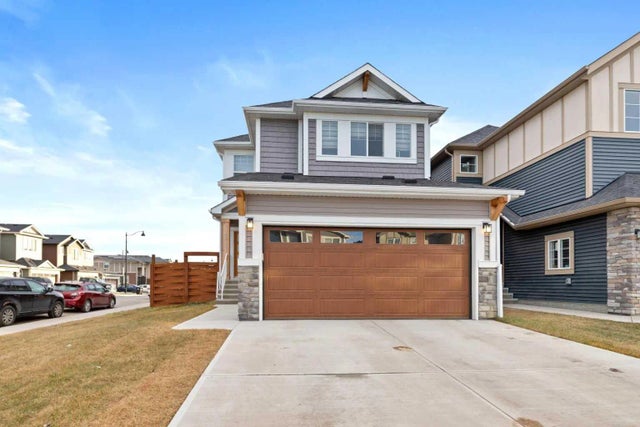 Calgary Home for Sale: Residential Listing in Homestead