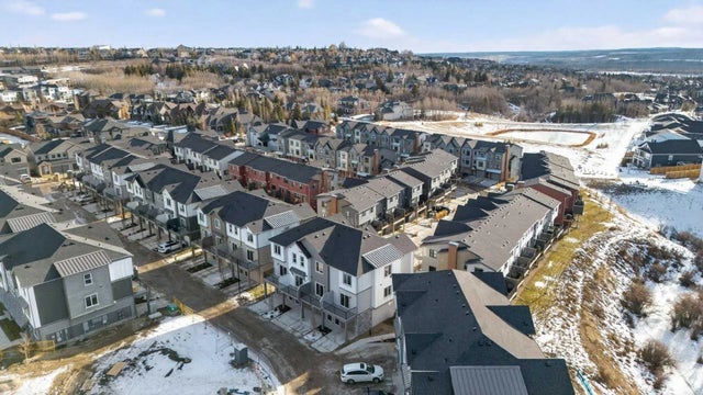 108, 2231 81st Street Sw, Calgary