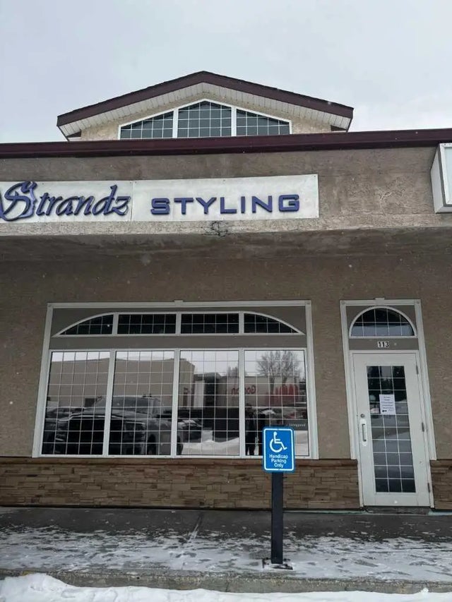 113, 9505 68  , Grande Prairie