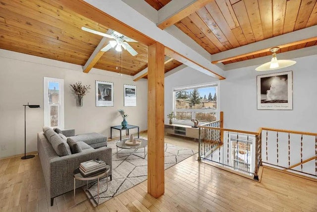 704, 11010 Bonaventure Drive Se, Calgary