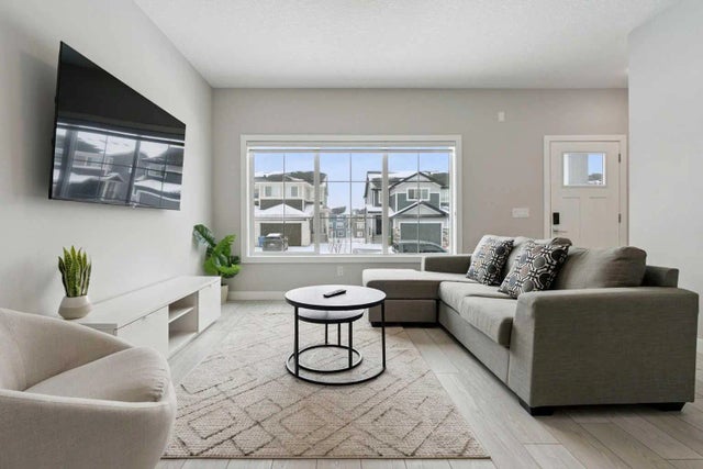 556 Chelsea Gardens , Chestermere