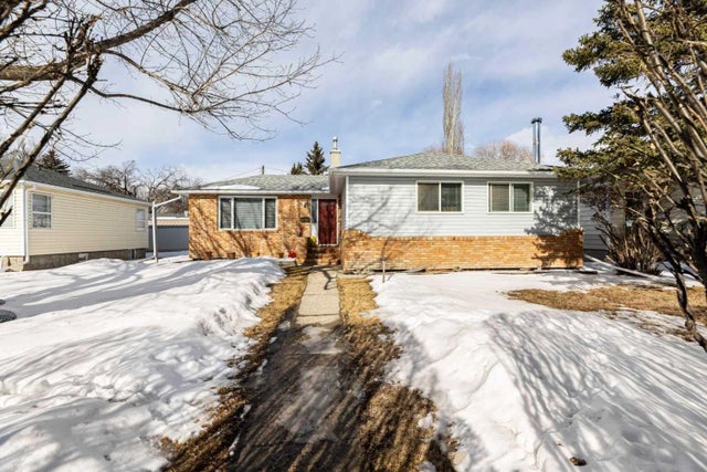 4216 37 Street , Red Deer