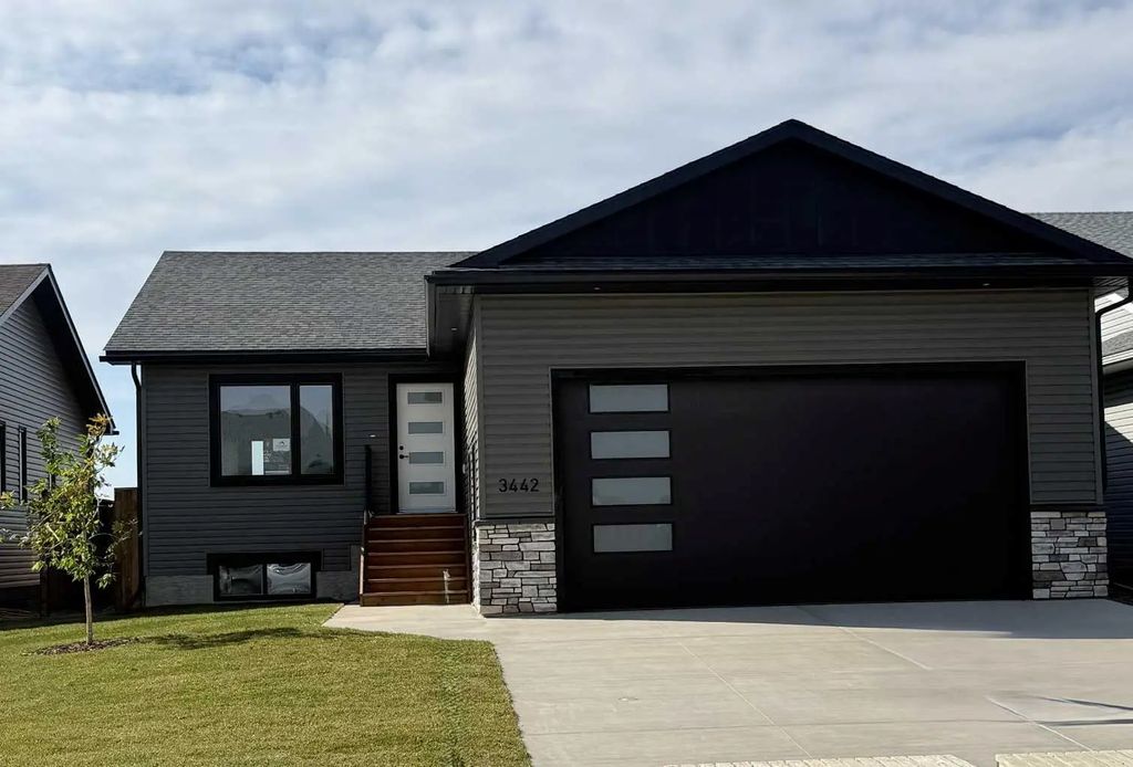 3442 Victory Way , Olds