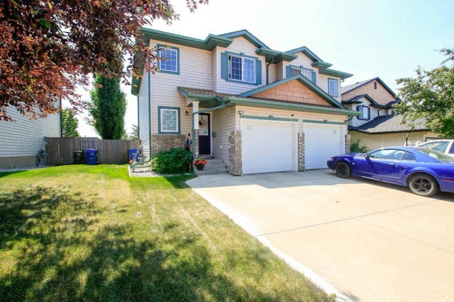 60 Arnold Close , Red Deer