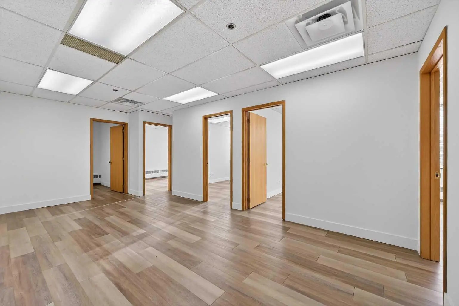 Photo of Listing #A2290115