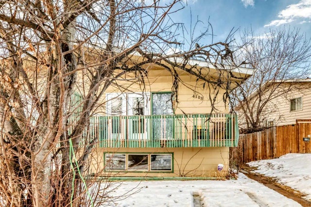 4105 53 Avenue , Innisfail