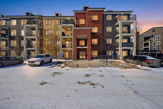 Calgary Home for Sale: Residential Listing in Copperfield