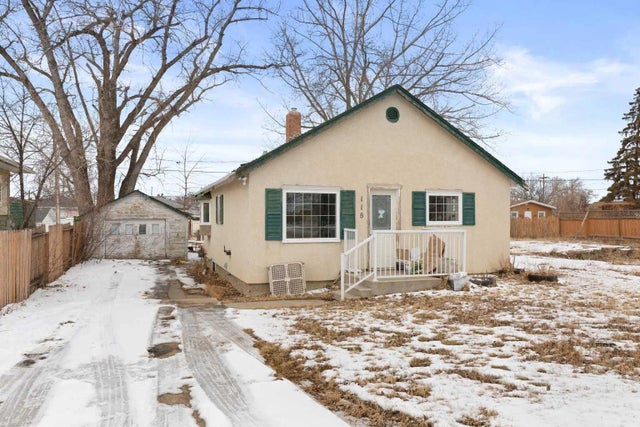 118 2 Street Se, Redcliff