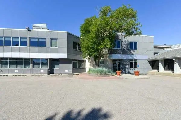 #102, 5917 1a Street Sw, Calgary