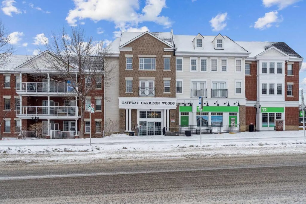 114, 2233 34 Avenue Sw, Calgary