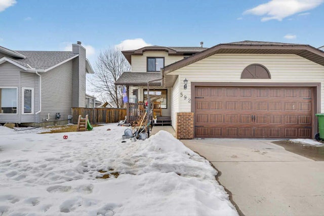 592 Meadowbrook Bay Se, Airdrie