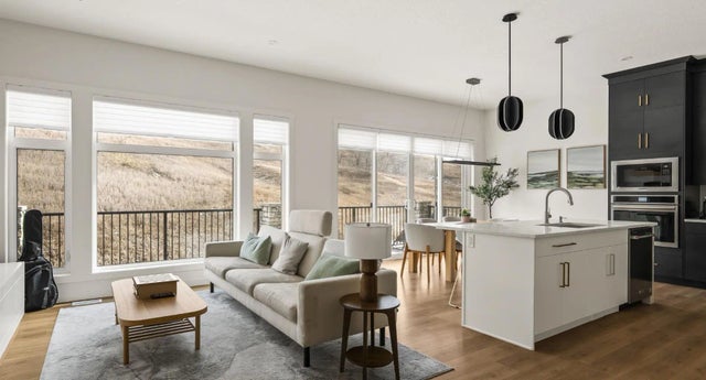 68 Cranbrook Cape Se, Calgary