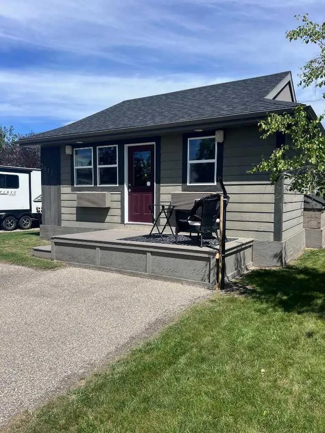 3011 South Pine Lake Road , Rural Red Deer County