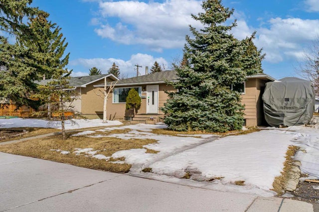 4224 Worcester Drive Sw, Calgary