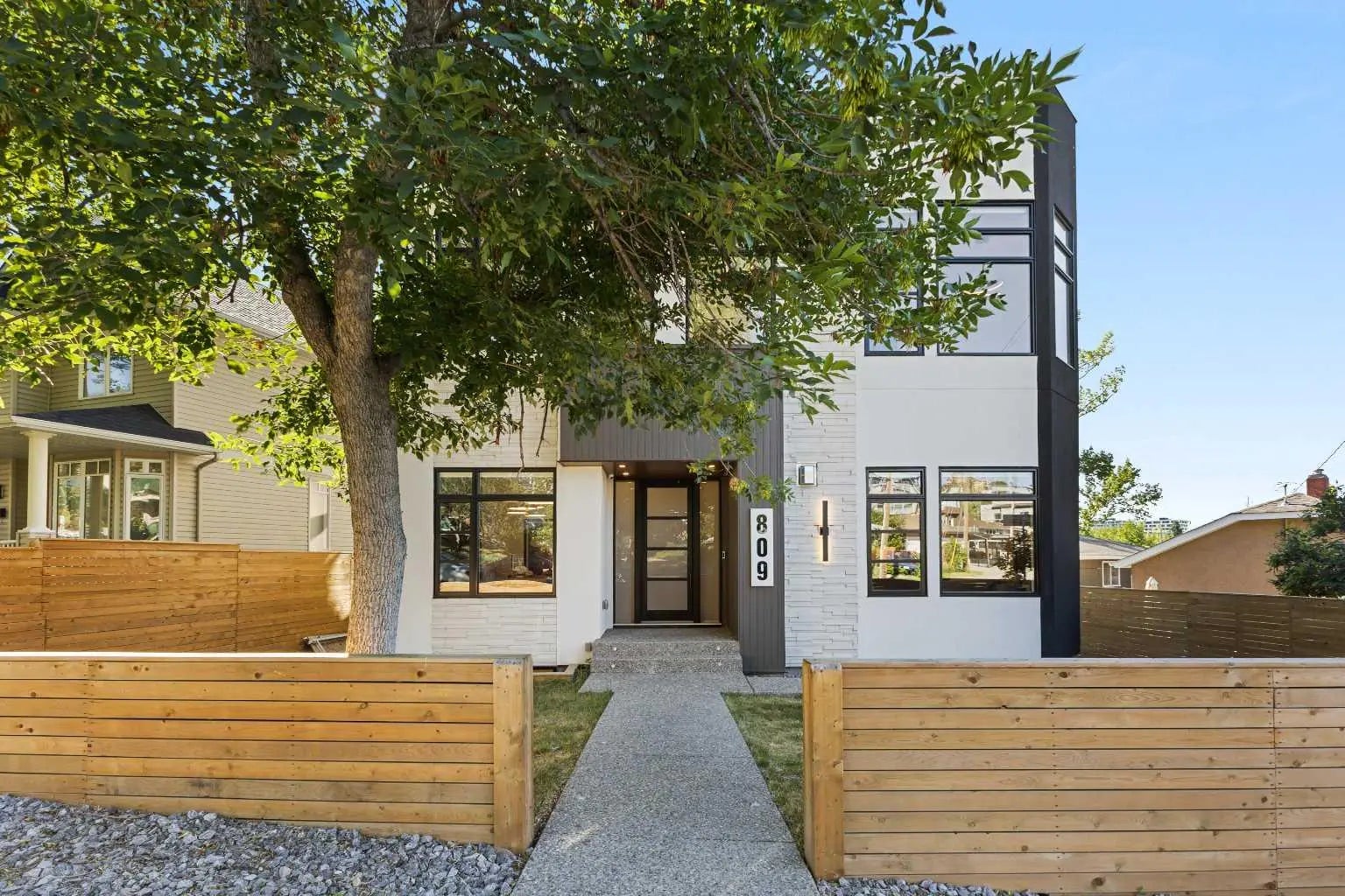 Photo of Listing #A2290626