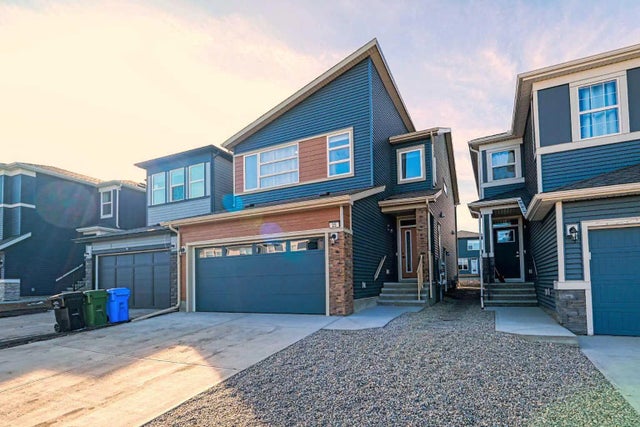 Home for Sale Located at 25 Belmont Green Southwest, Calgary, Alberta