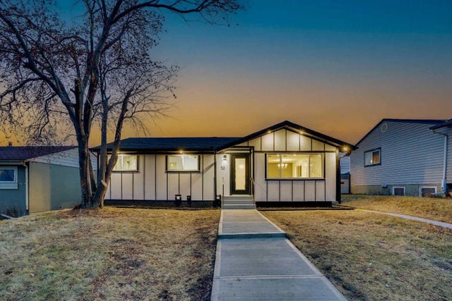 Calgary Home for Sale: Residential Listing in Fairview