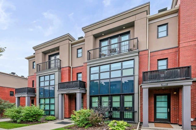 606 Aspen Meadows Hill Sw, Calgary
