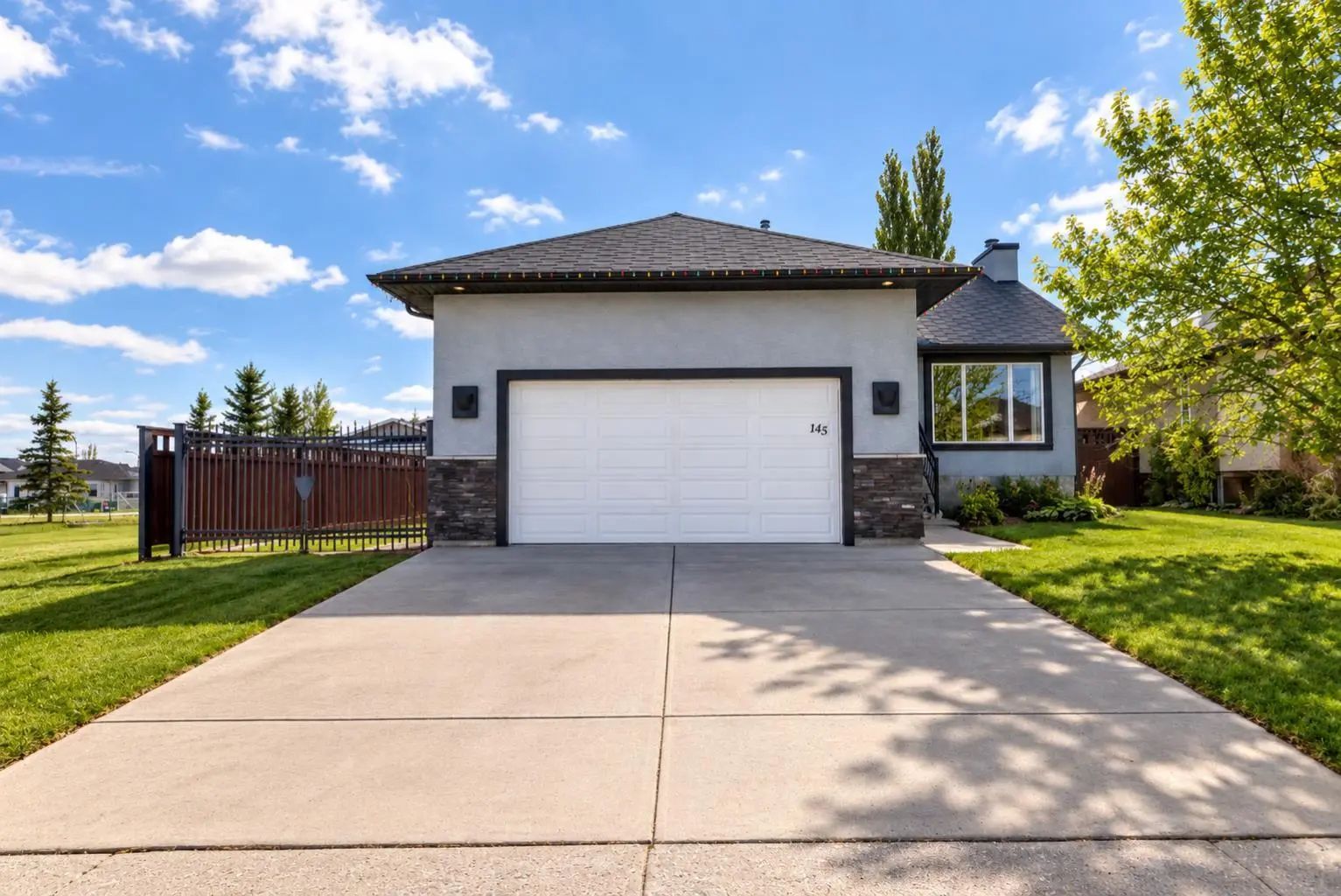 Home for Sale Located at 145 Sunset Heights , Crossfield, Alberta