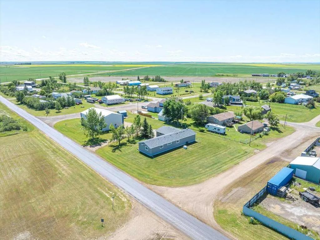 513 Railway Avenue , Rural Vulcan County