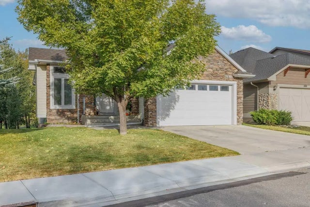 462 Crystal Green Manor , Okotoks