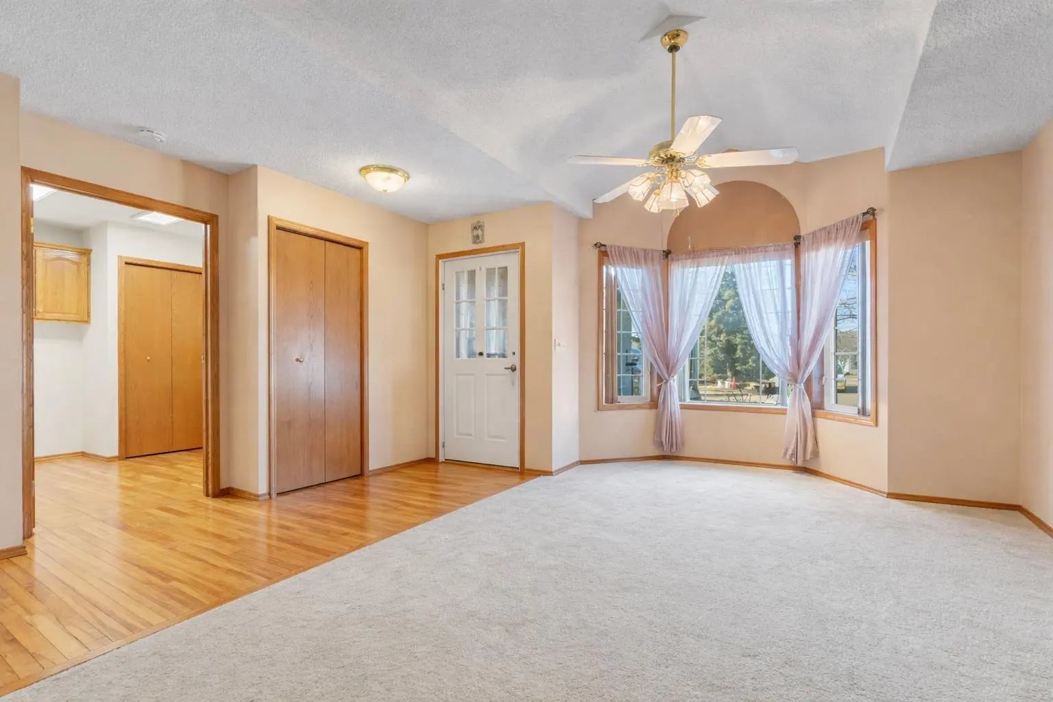 Photo of Listing #A2291676