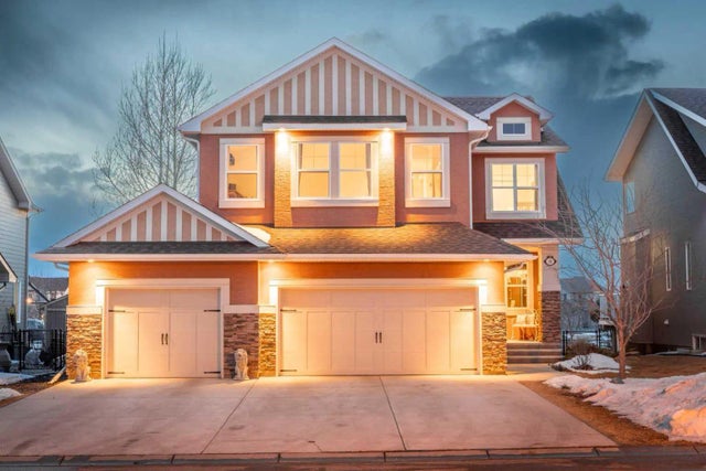 Okotoks Real Estate: Residential Property for Sale in Air Ranch