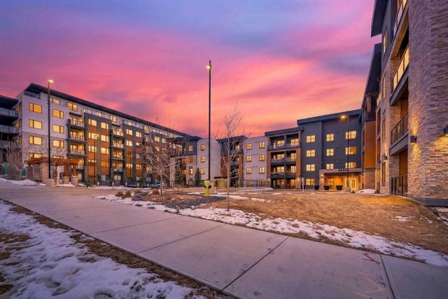 210, 8355 19 Avenue Sw, Calgary