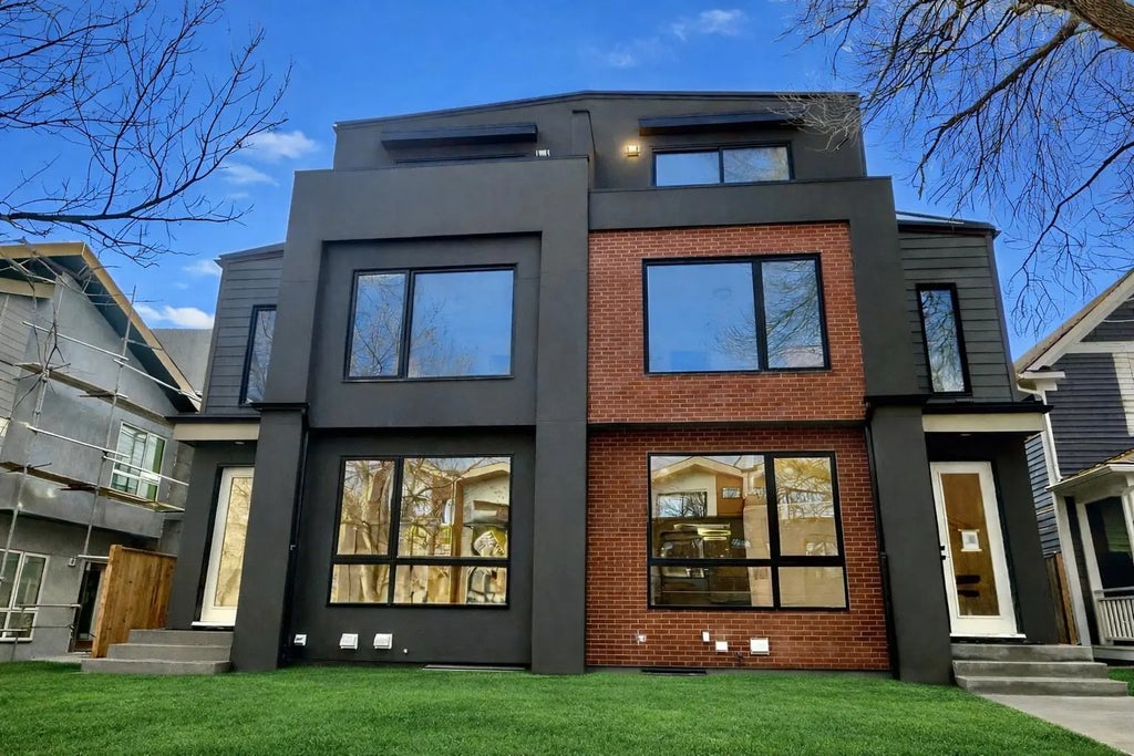 3719 14a Street Sw, Calgary