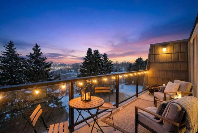 Photo for MLS®# A2292157 - home for sale at 304, 512 Cedar Crescent Southwest, Spruce Cliff, Calgary Alberta