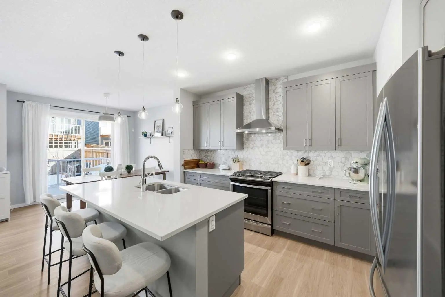 Photo of Listing #A2292177