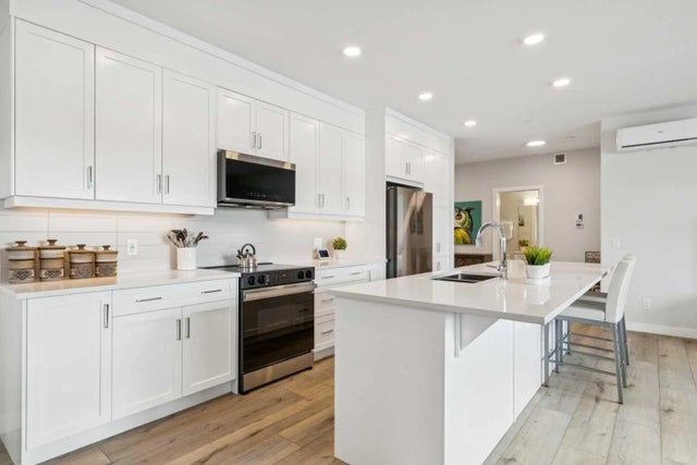 313, 125 Wolf Hollow Crescent Se, Calgary