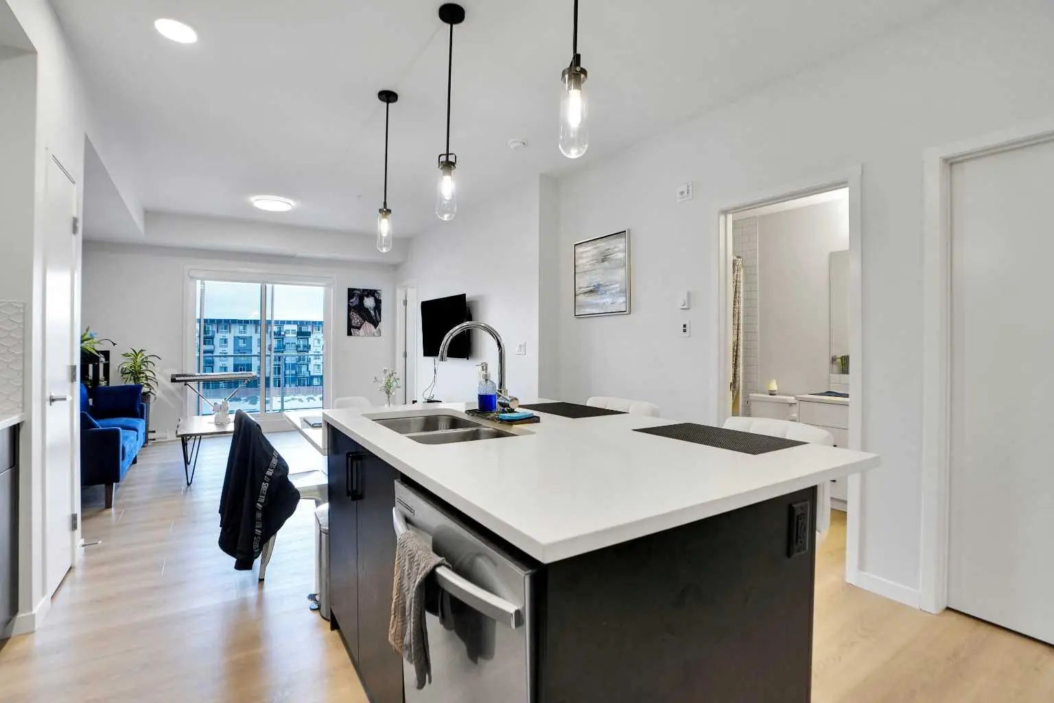 4407 550 Belmont Street Southwest, Calgary – Residential Apartment Listing Photo 6