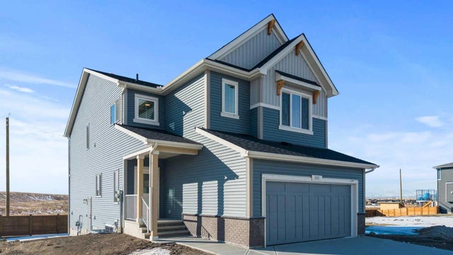 Airdrie Real Estate Listing: 512 Lawthorn Way Southeast, Lanark