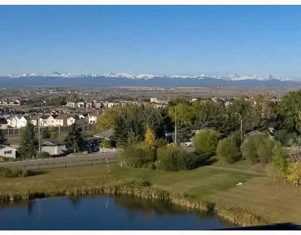 144 Rocky Vista Terrace Nw, Calgary