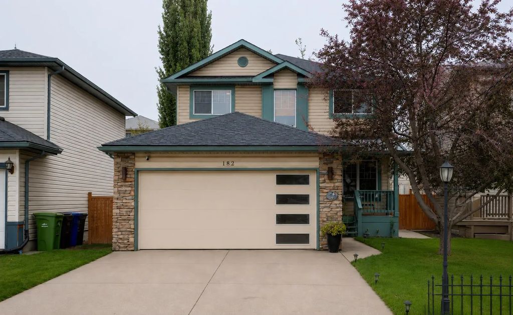 182 Harvest Creek Close Ne, Calgary