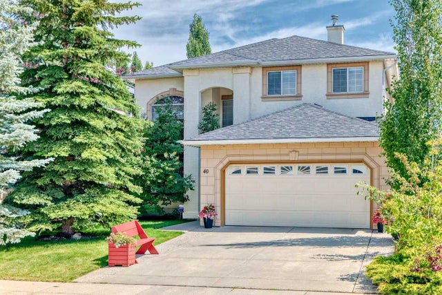 40 Royal Highland Court Nw, Calgary