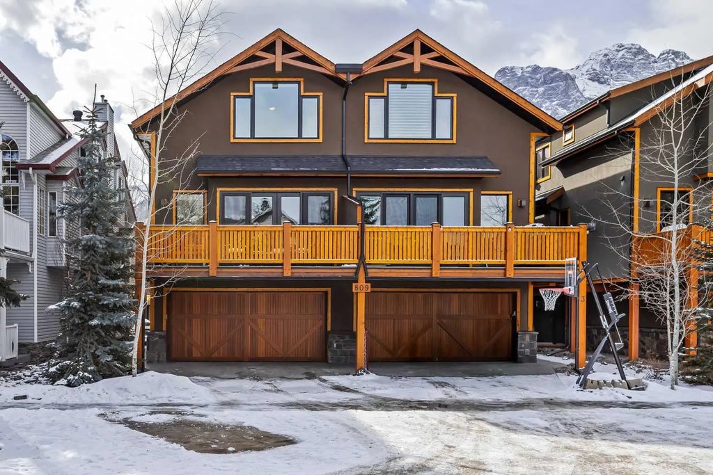 1, 809 4th Street , Canmore