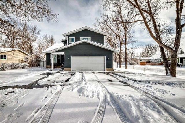 104 Cowan Street Nw, Langdon