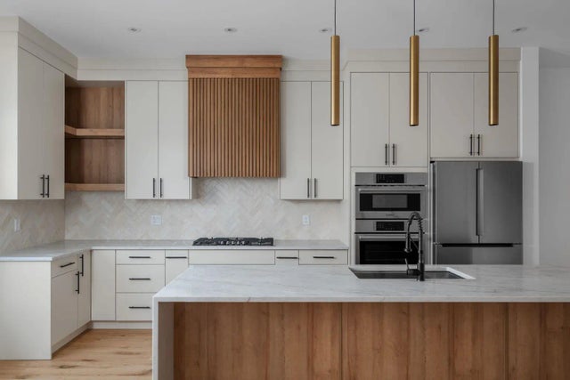 Photo for MLS®# A2292912 - home for sale at 2229 36 Street Southwest, Killarney/Glengarry, Calgary Alberta