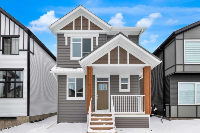 Airdrie Home for Sale: Residential Listing in Chinook Gate