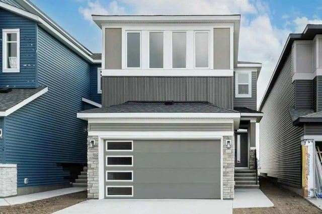 370 Corner Glen Way Ne, Calgary