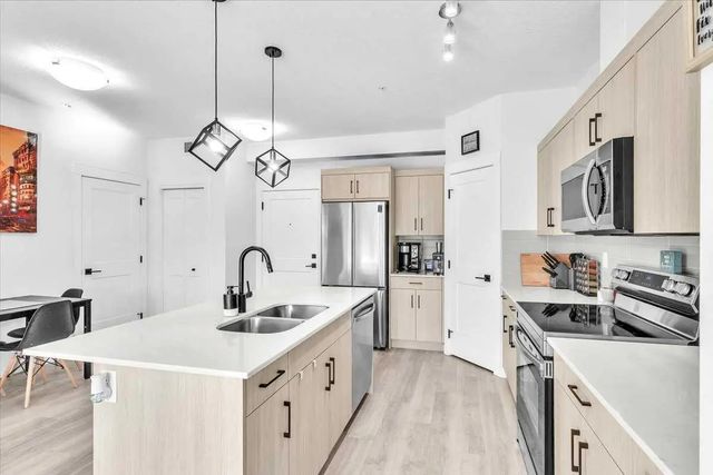 305 30 Sage Hill Walk Nw, Calgary