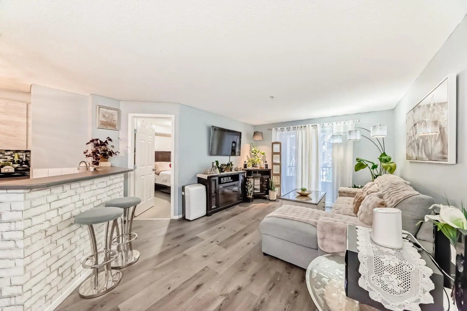 Photo of Listing #A2293880