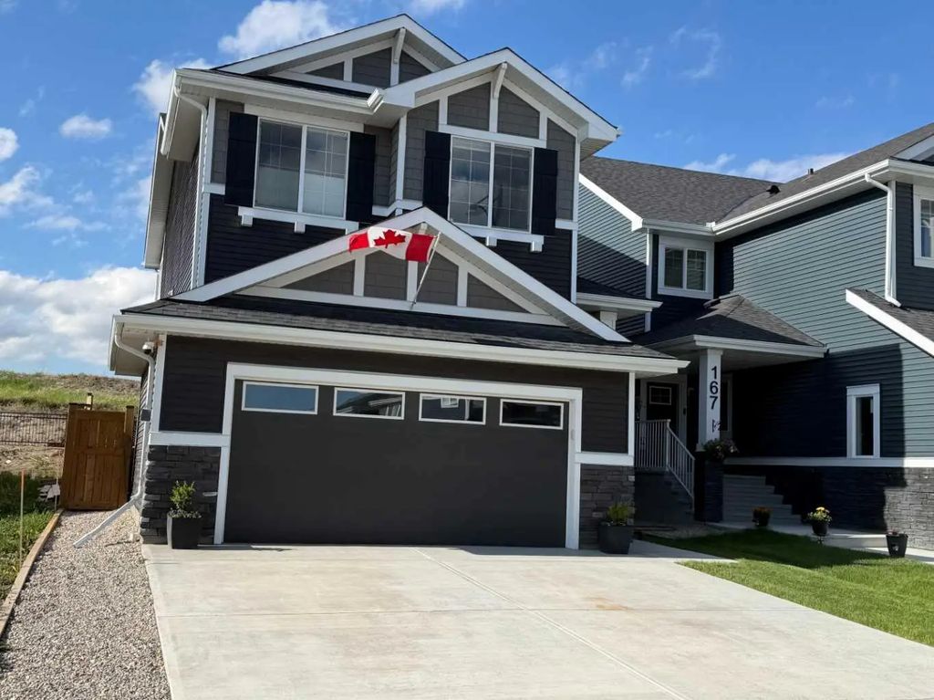 163 Sundown Crescent , Cochrane