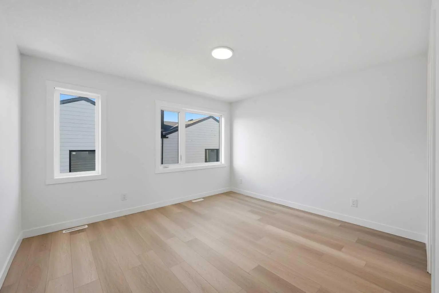 2822/2828 11 Avenue Se Calgary Alberta T2A0E7 Albert Park/Radisson Heights Home For Sale